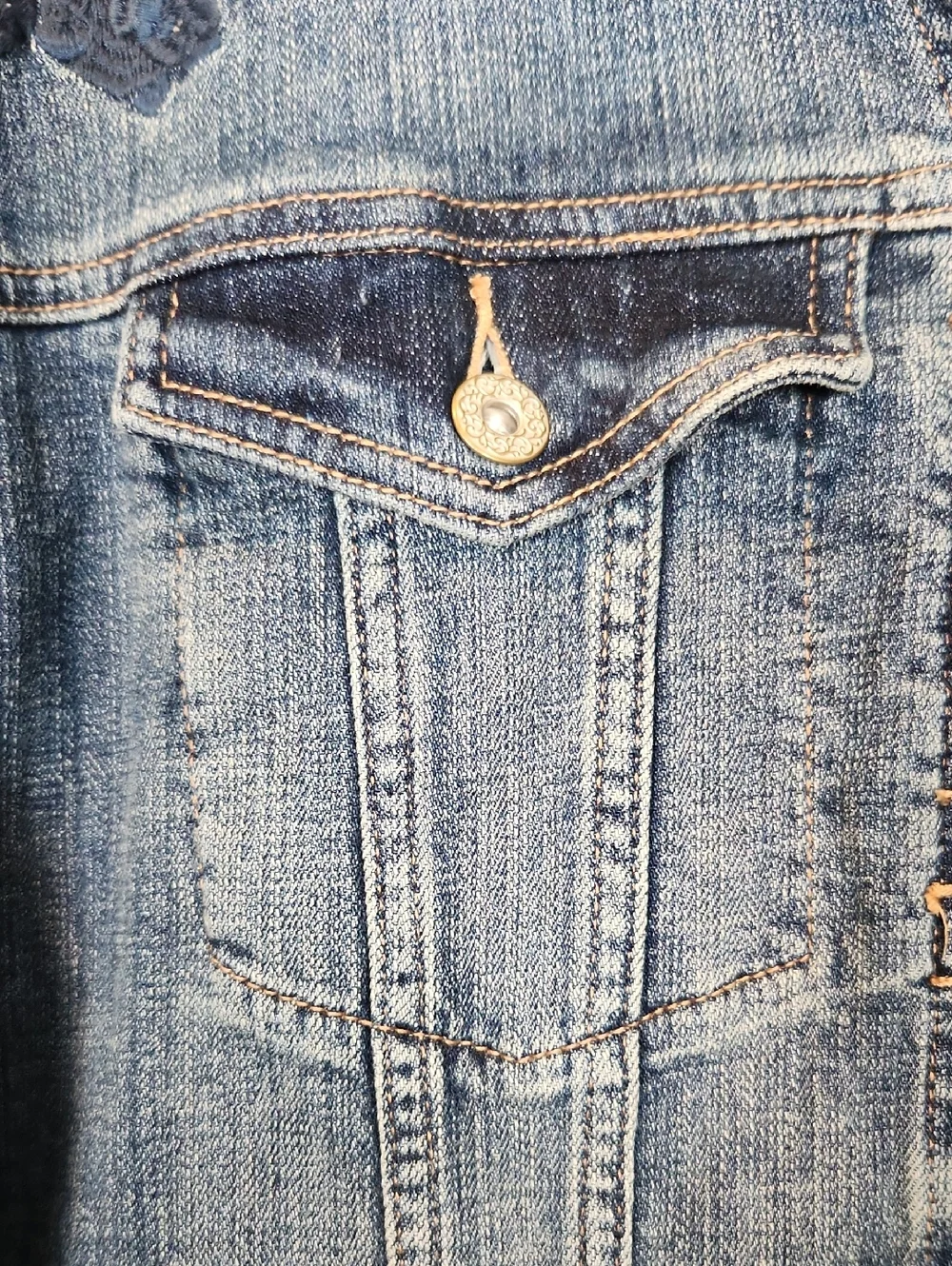 Sundance Floral Embroidered Blue Denim Jacket Size XL
